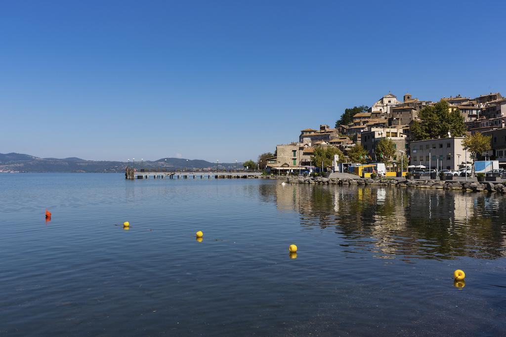 Hotel Camping Vigna Di Valle Anguillara Sabazia Exterior foto